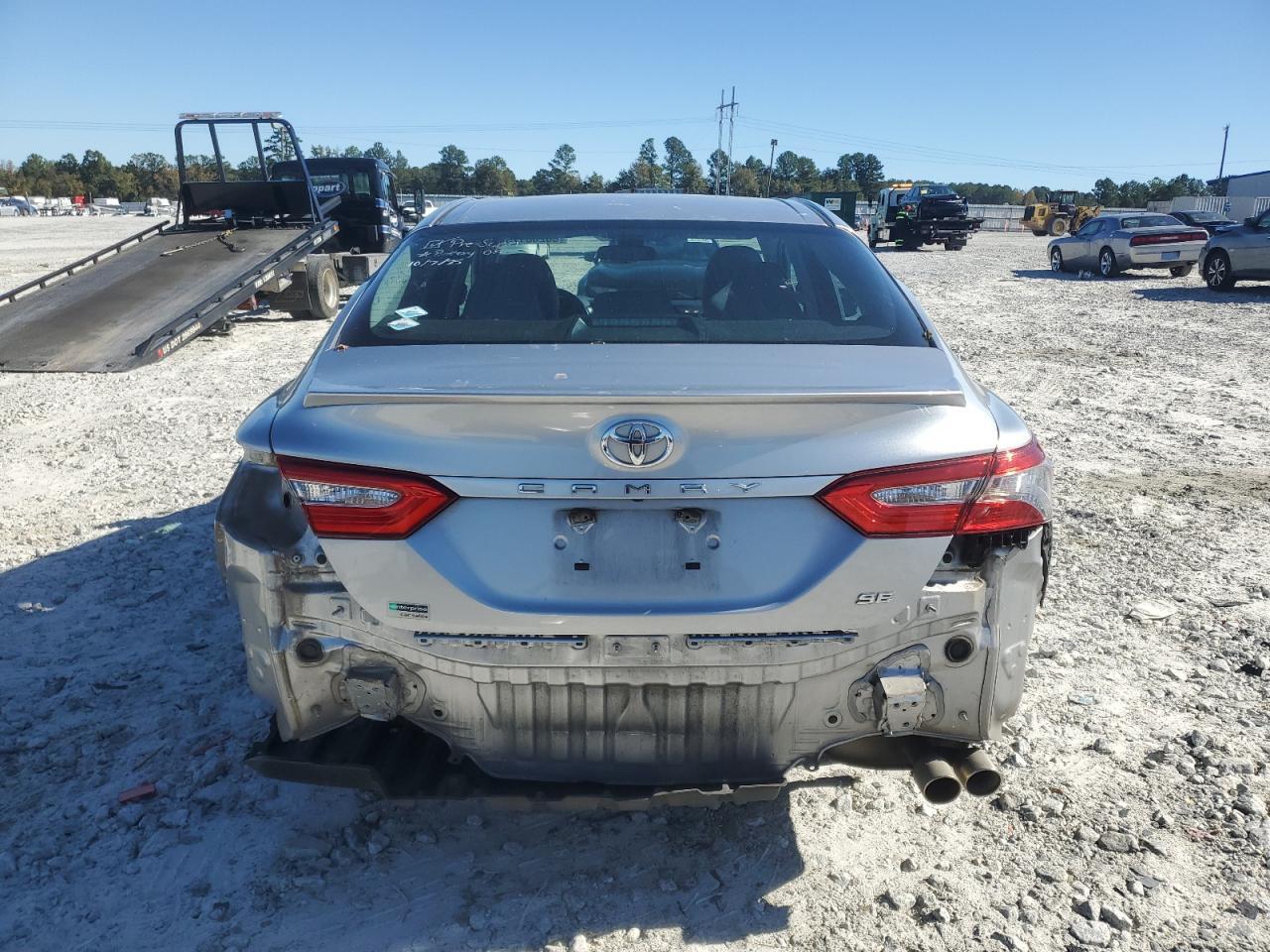 2018 Toyota Camry L - Image 6