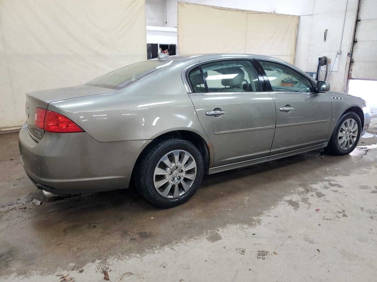 2010 Buick Lucerne Cxl - Фото 3