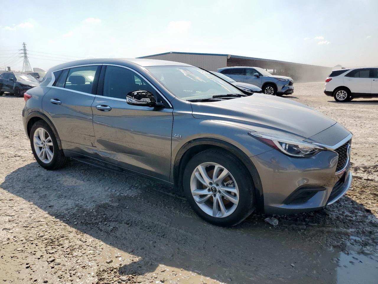 2018 Infiniti Qx30 Base - Image 4