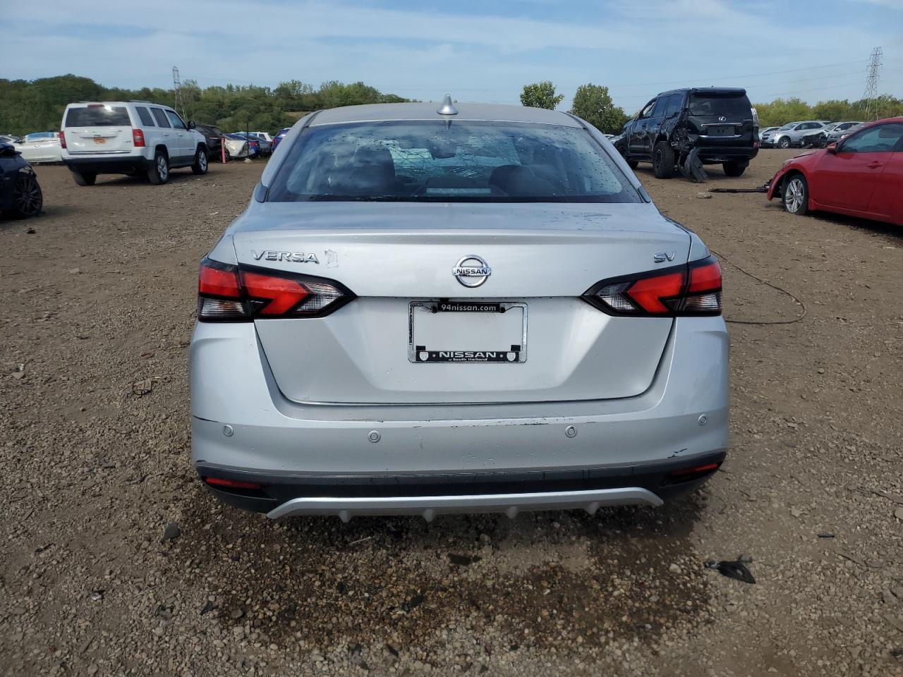 2021 Nissan Versa Sv - Фото 6