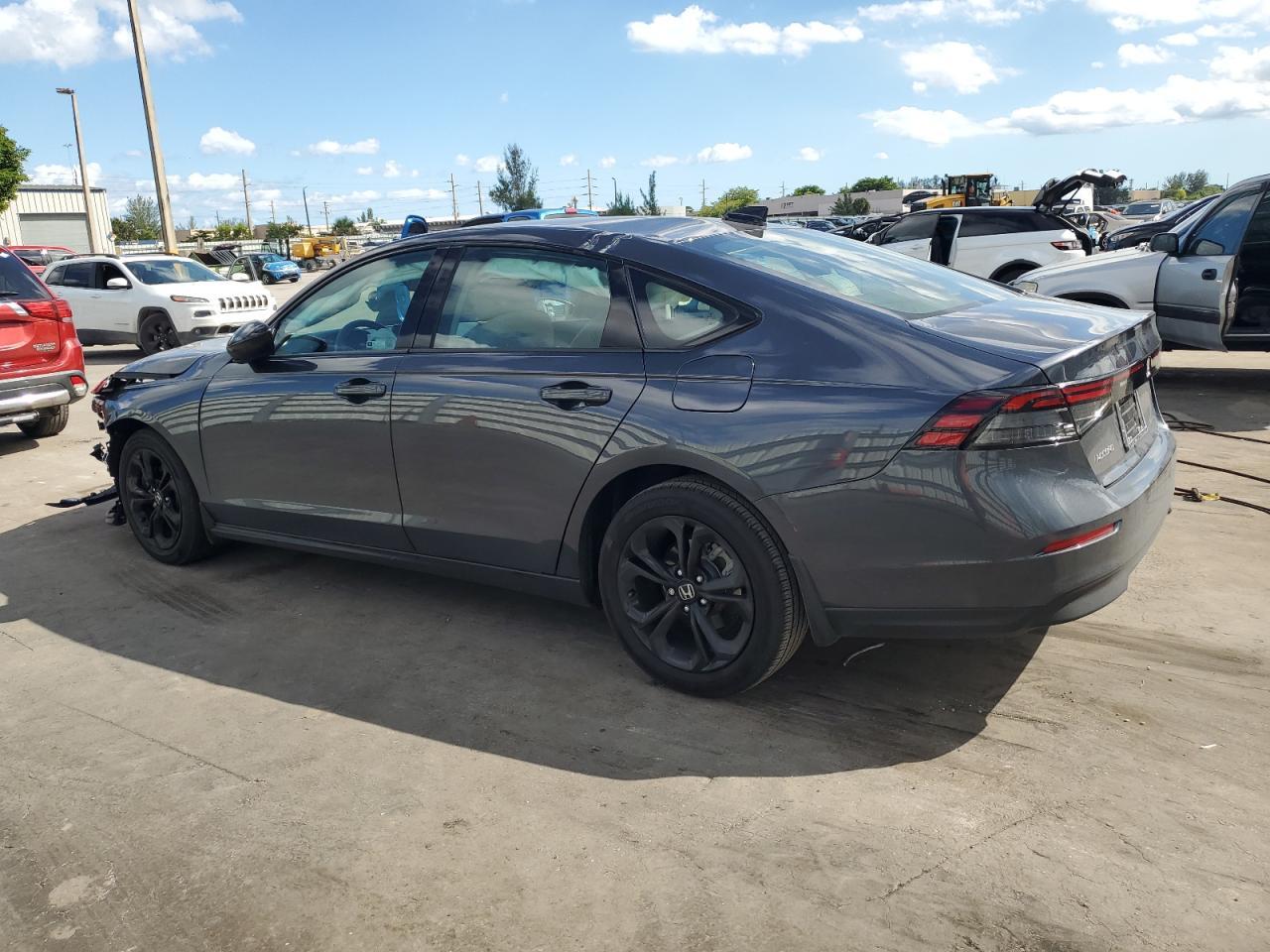 2025 Honda Accord Se - Фото 2