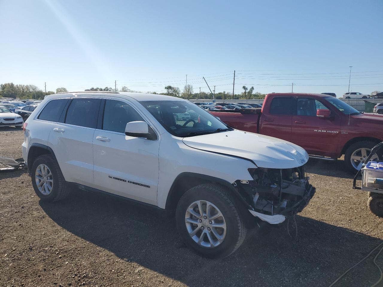 2022 Jeep Grand Cherokee Laredo E - Фото 4