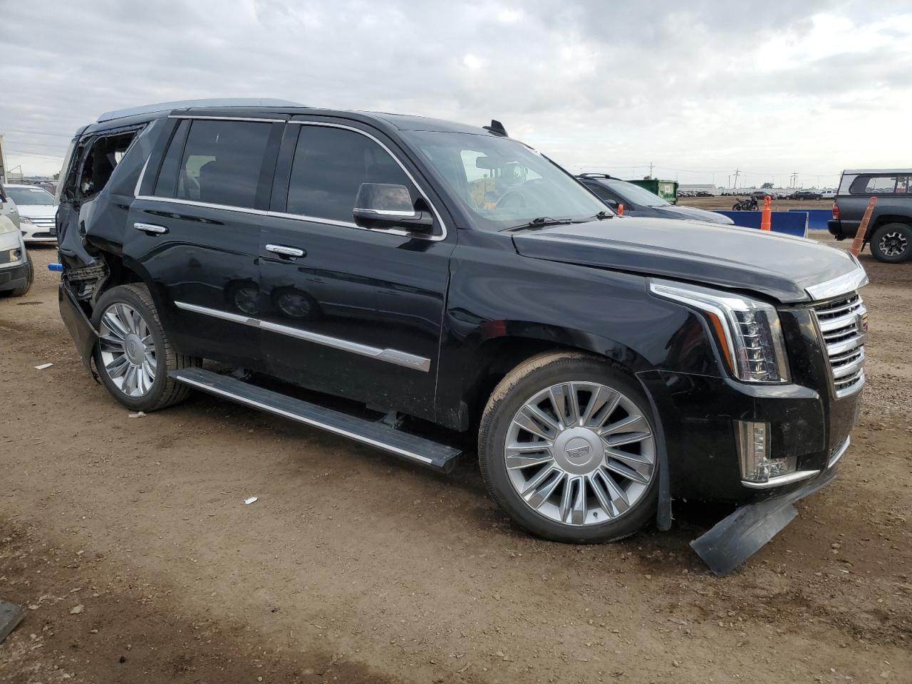 2018 Cadillac Escalade Platinum - Фото 4