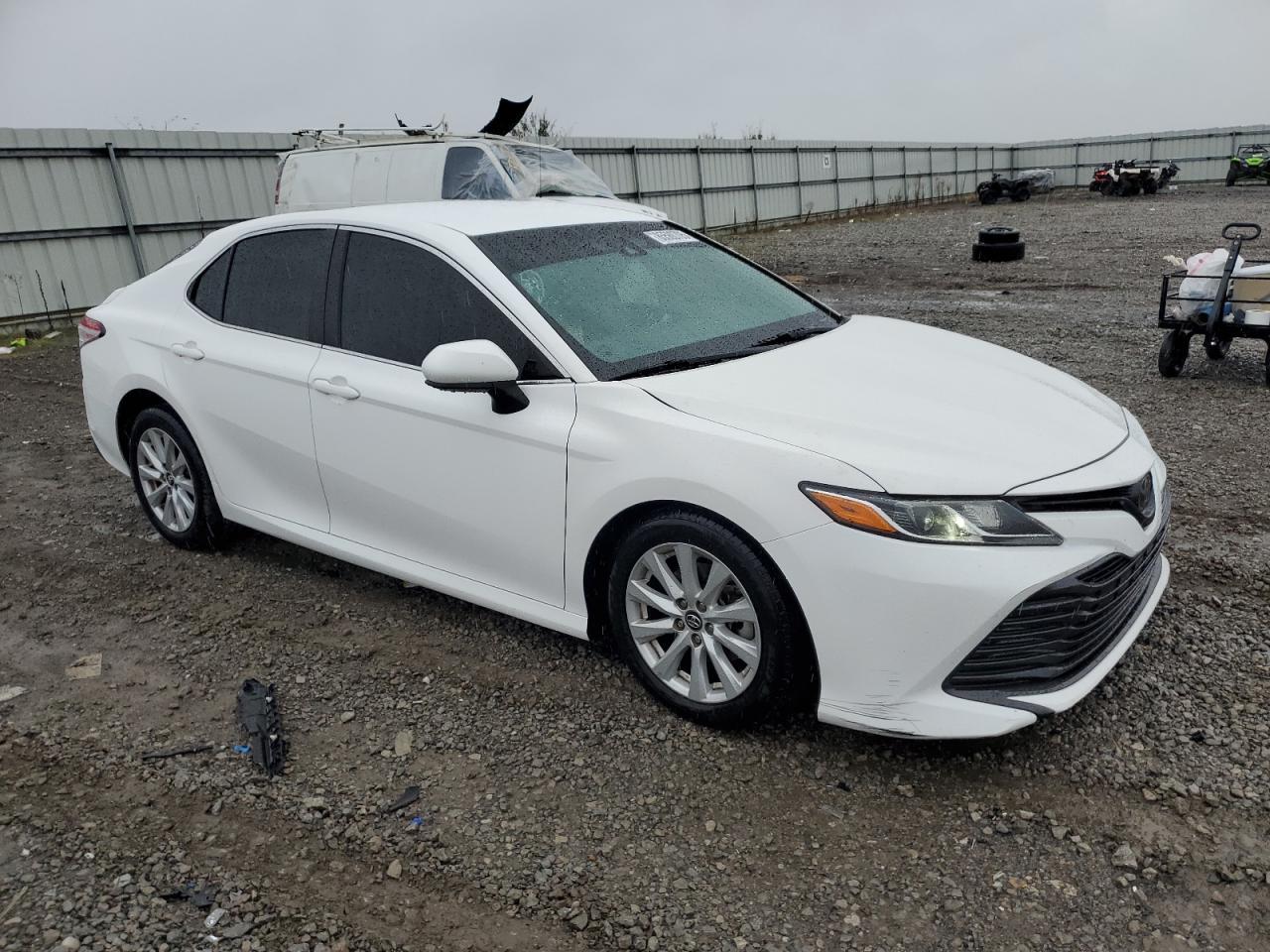 2018 Toyota Camry L - Фото 4
