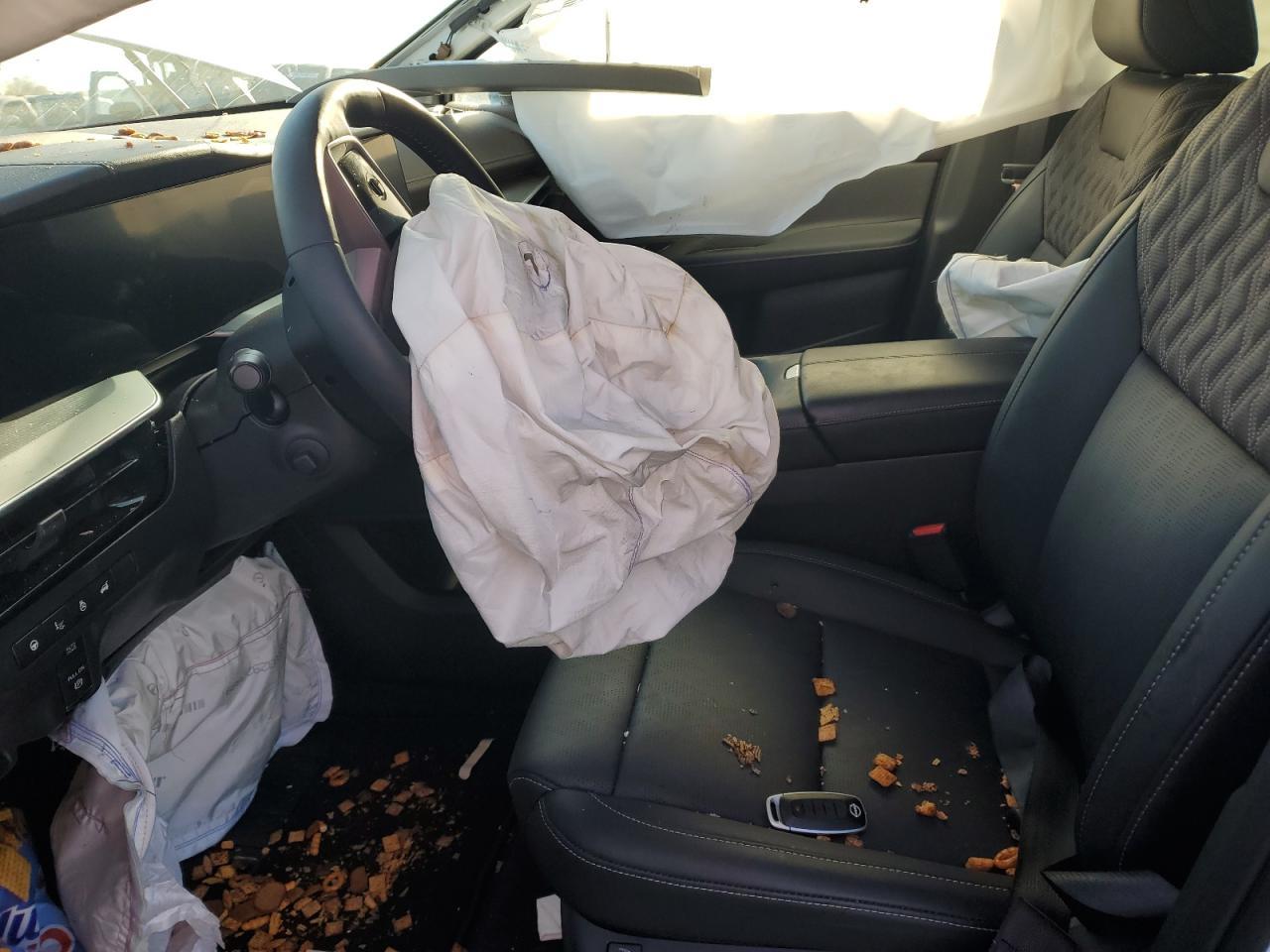 2025 Nissan Murano Platinum - Image 7