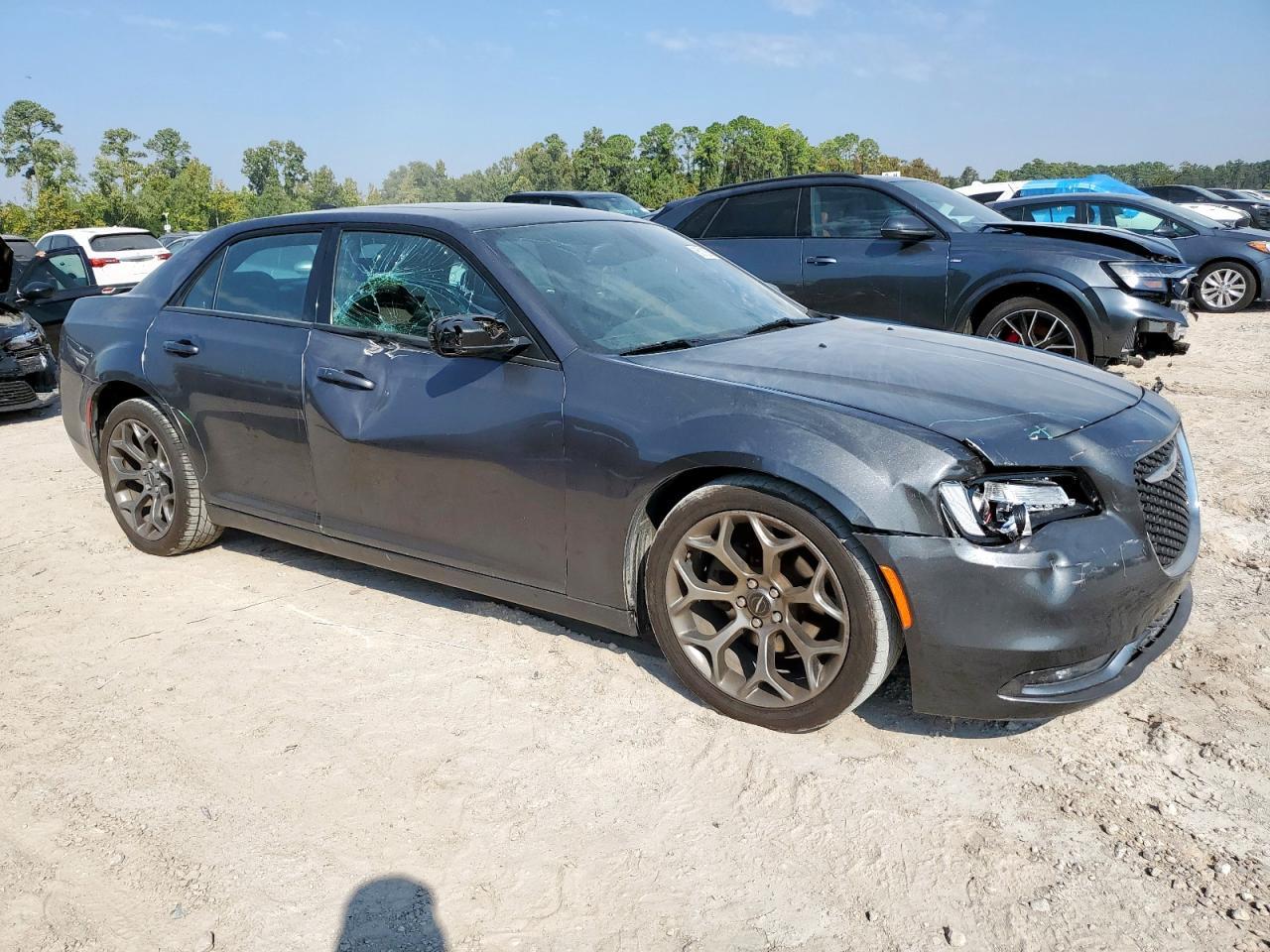 2015 Chrysler 300 S - Фото 4