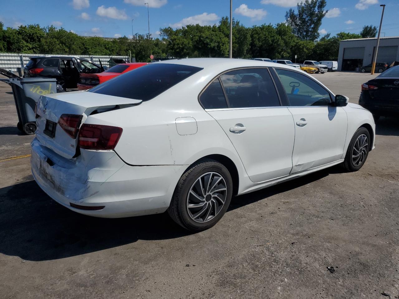 2017 Volkswagen Jetta S - Image 3