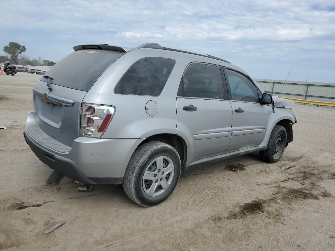 2006 Chevrolet Equinox Ls - Image 3