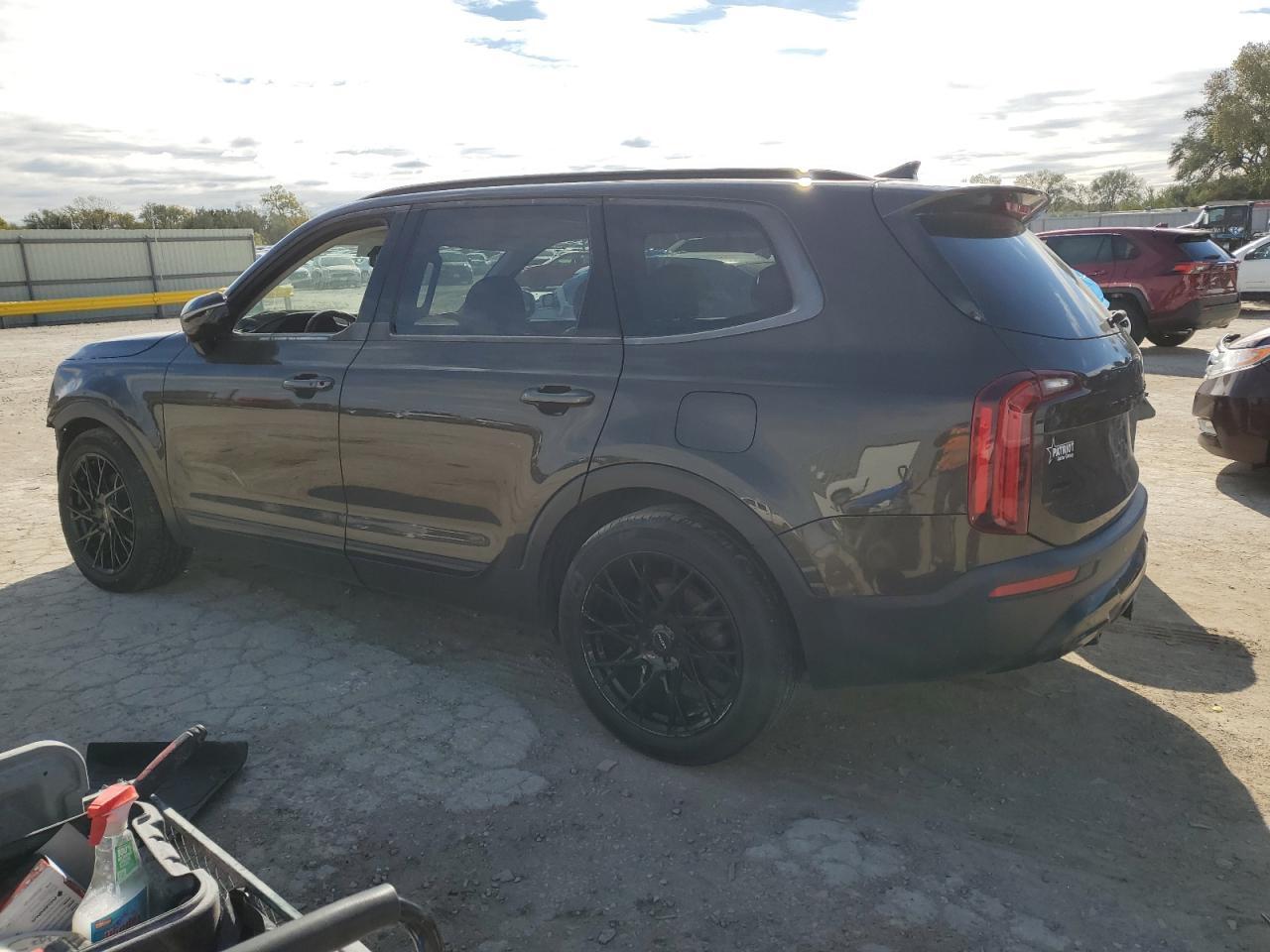 2022 Kia Telluride Sx - Фото 2
