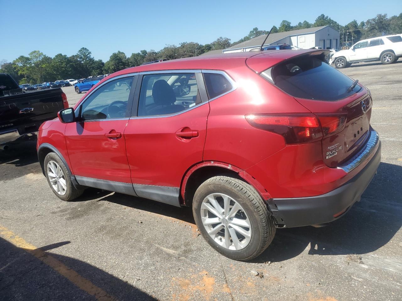 2018 Nissan Rogue Sport S - Фото 2