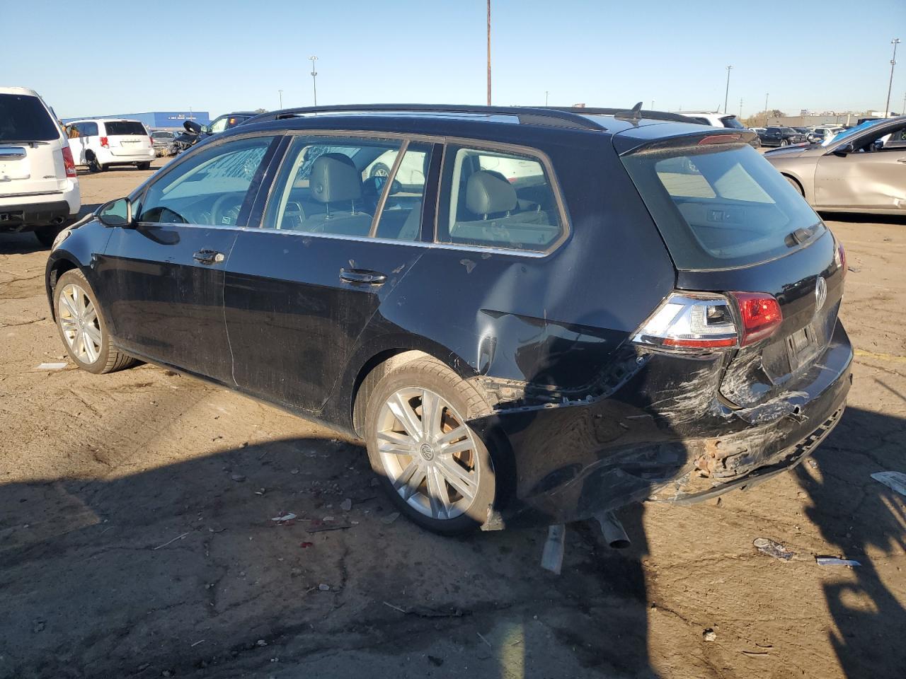 2015 Volkswagen Golf Sportwagen Tdi S - Фото 2