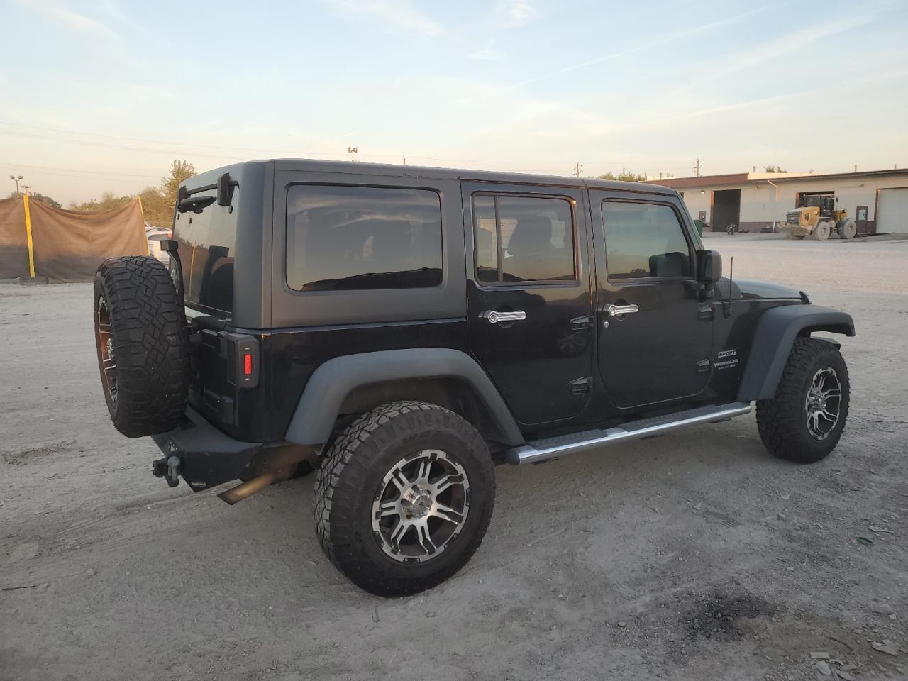 2013 Jeep Wrangler Unlimited Sport - Фото 3