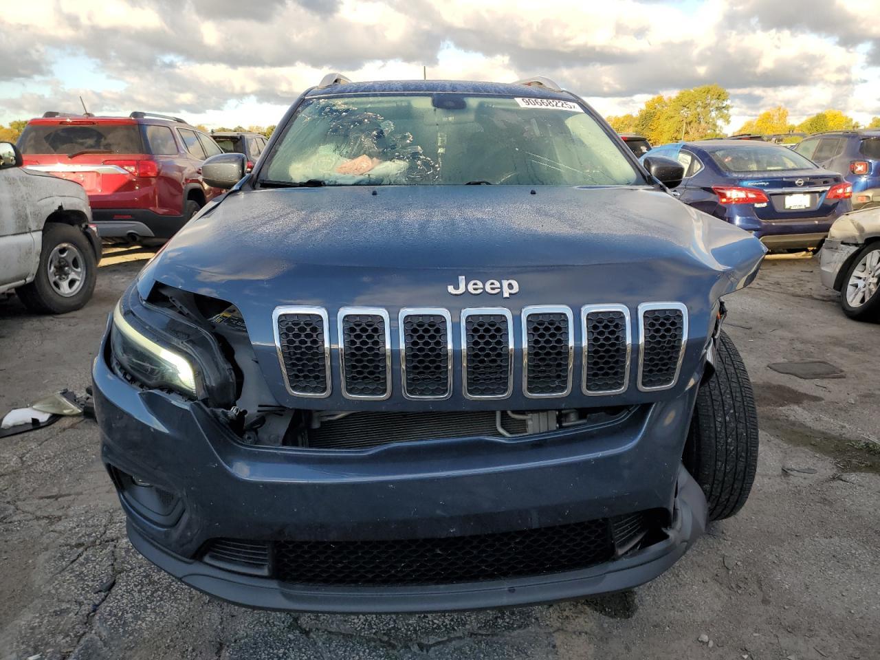 2019 Jeep Cherokee Latitude - Фото 5