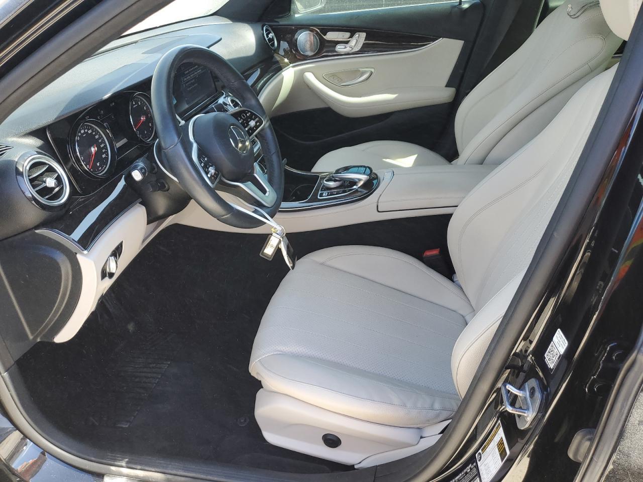 2019 Mercedes-Benz E 300 - Фото 7