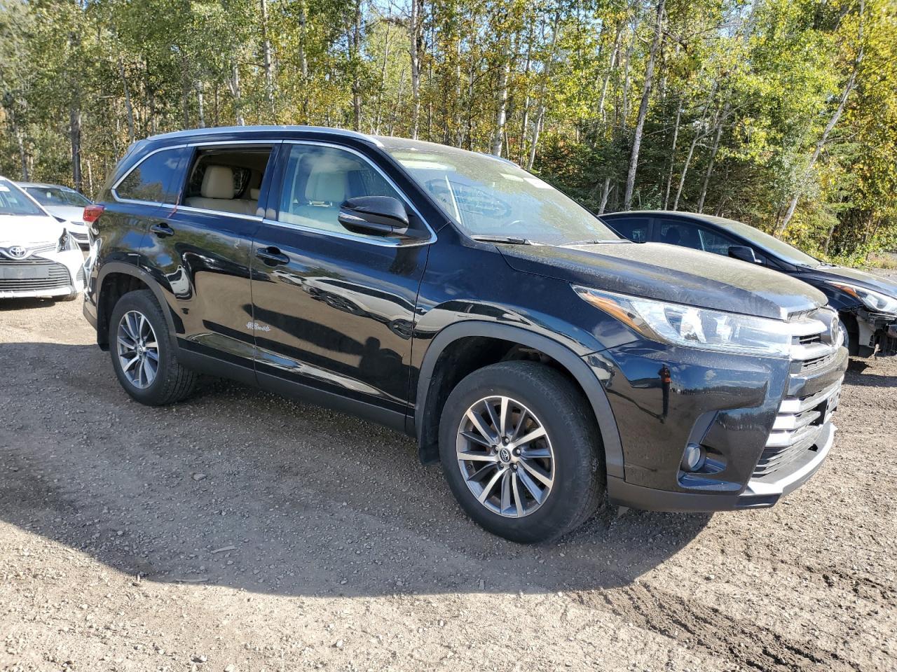 2019 Toyota Highlander Se - Фото 4