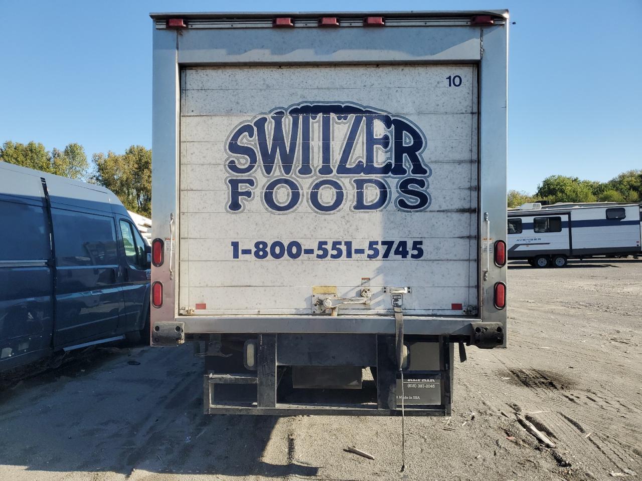 2010 Isuzu Npr - Фото 6