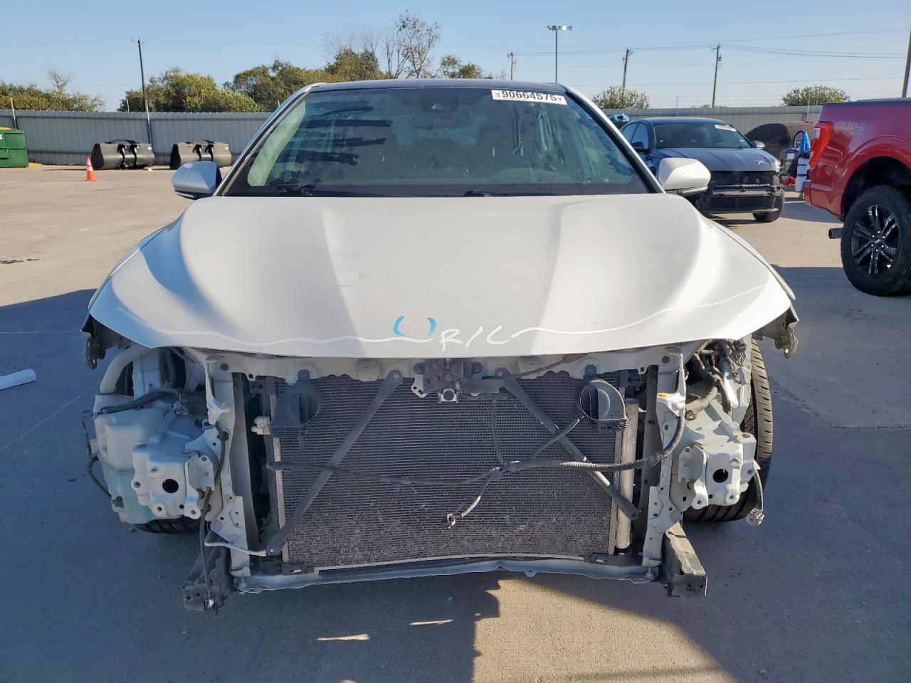 2021 Toyota Camry Xse - Фото 5