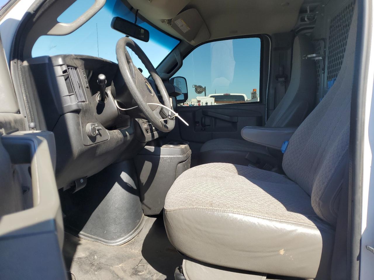 2018 Chevrolet Express G2500 - Image 7