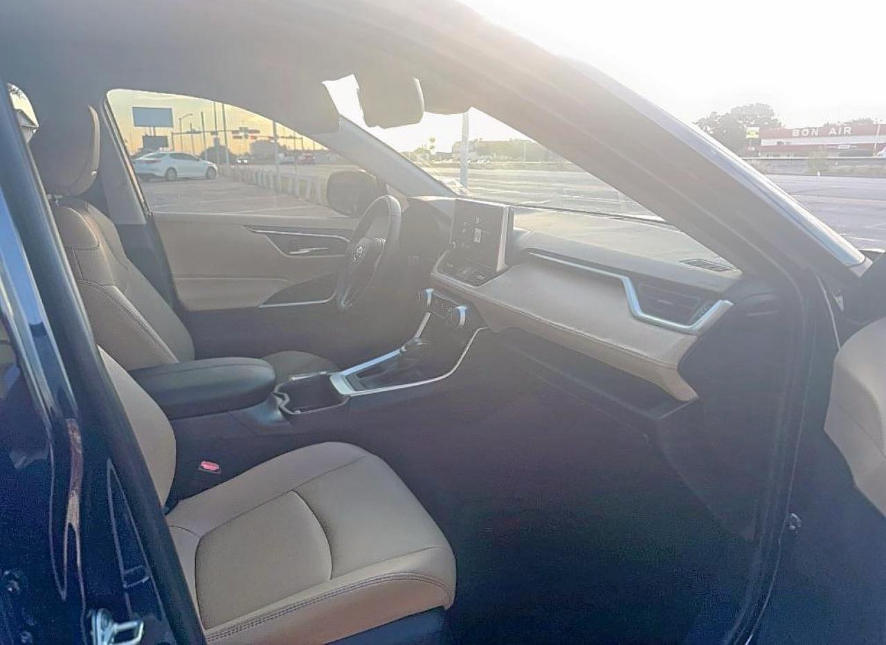 2025 Toyota Rav4 Xle Premium - Фото 5