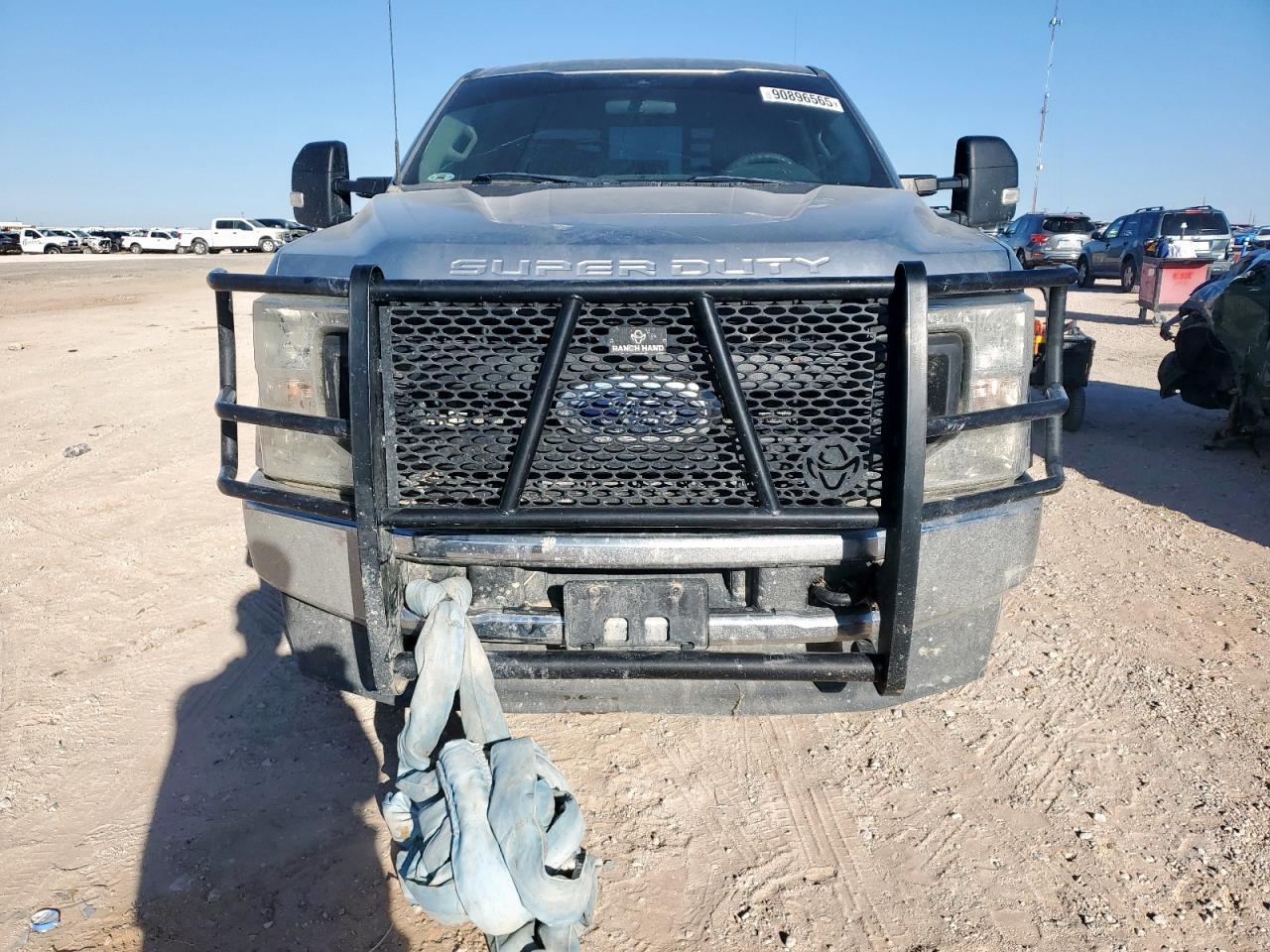 2022 Ford F250 Super Duty - Фото 5