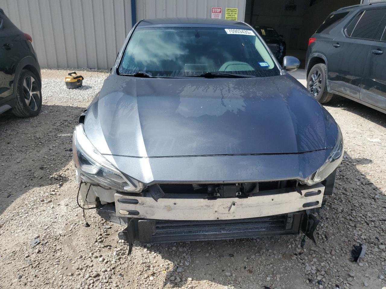 2019 Nissan Altima 2.5 S - Image 5