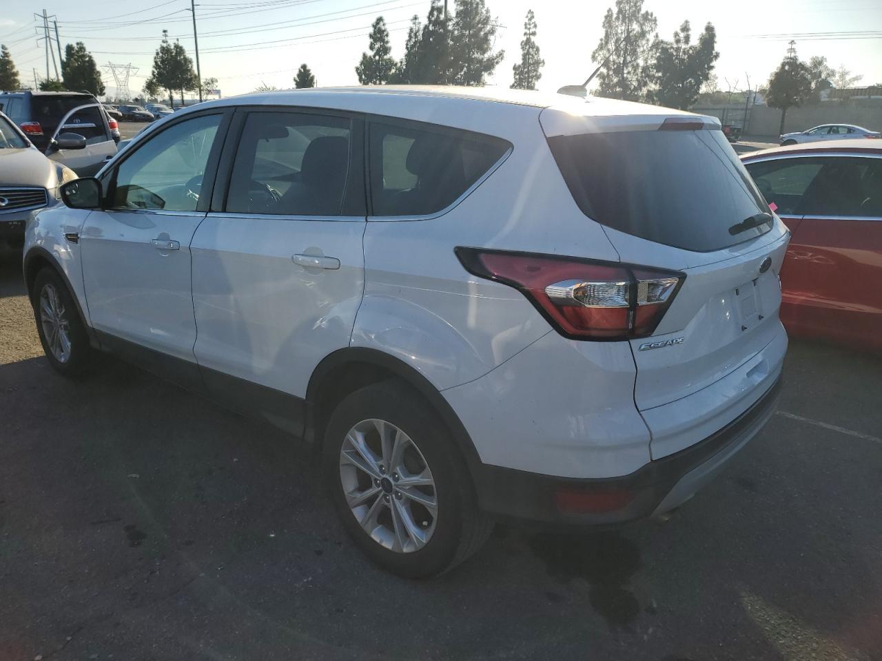 2017 Ford Escape Se - Image 2