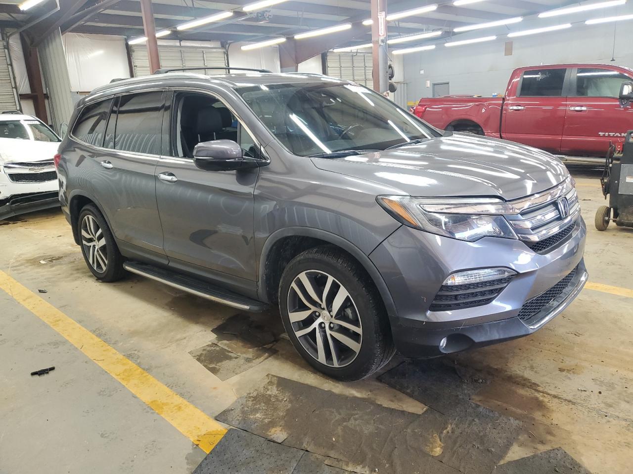 2018 Honda Pilot Elite - Image 4