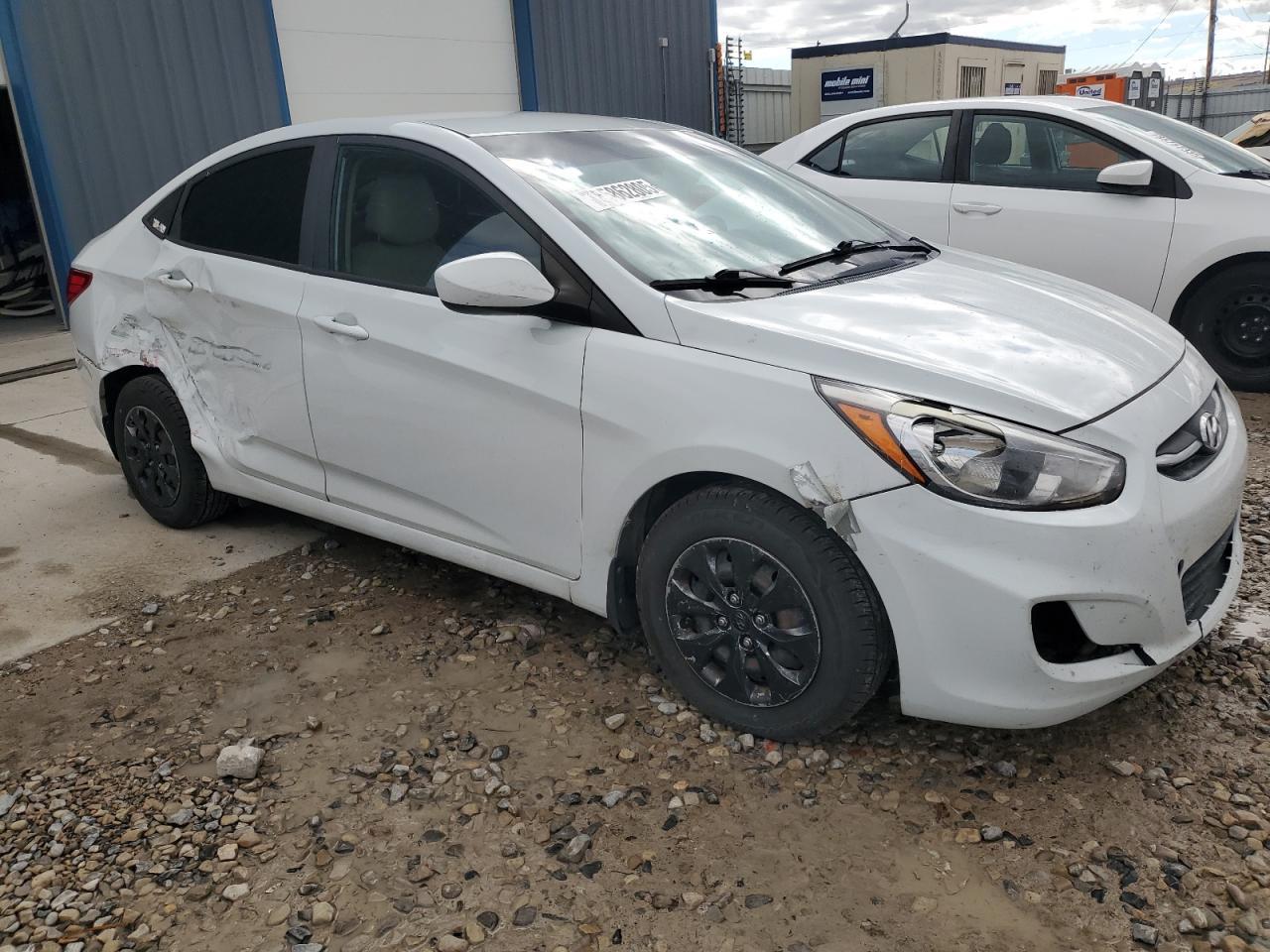 2017 Hyundai Accent Se - Фото 4