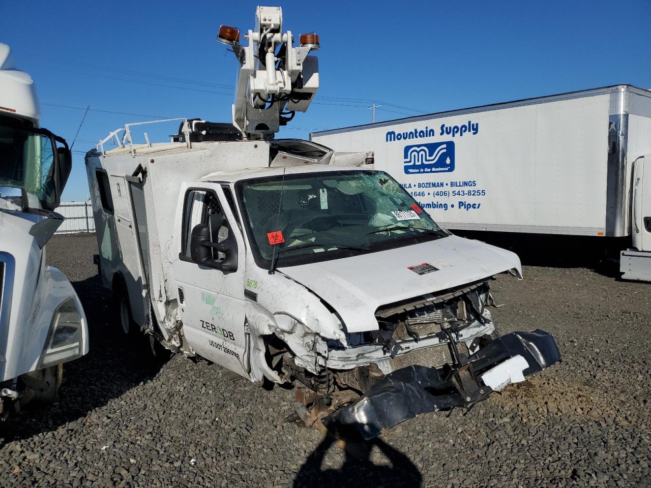 2023 Ford Econoline E350 Super Duty Cutaway Van - Фото 4