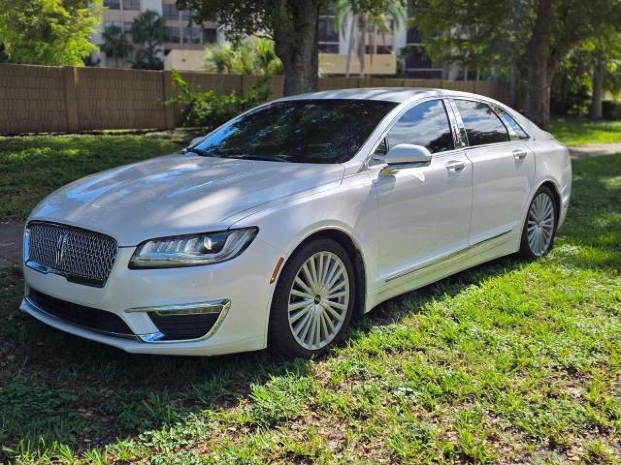 2017 Lincoln Mkz Select - Фото 2