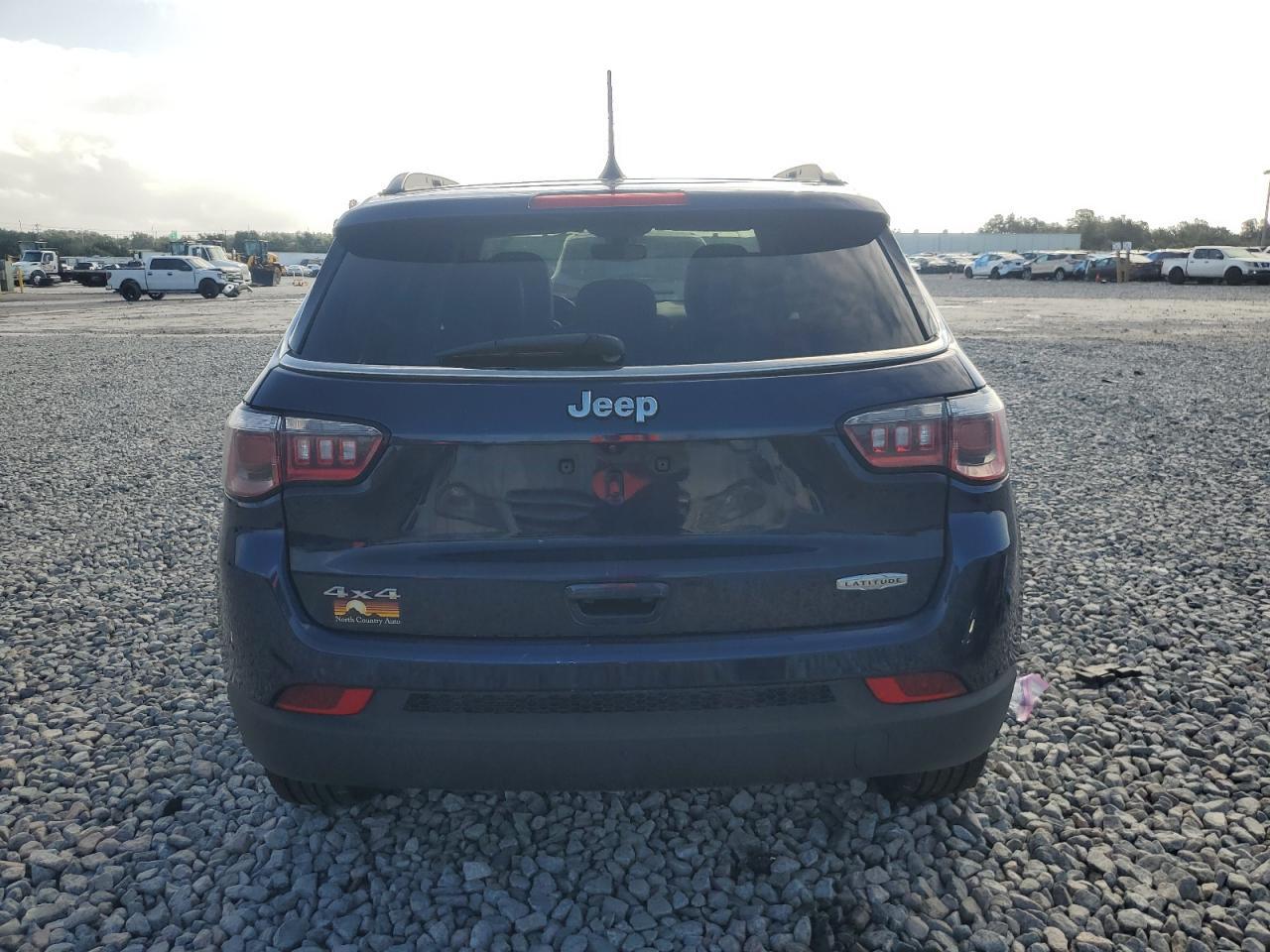 2020 Jeep Compass Latitude - Image 6