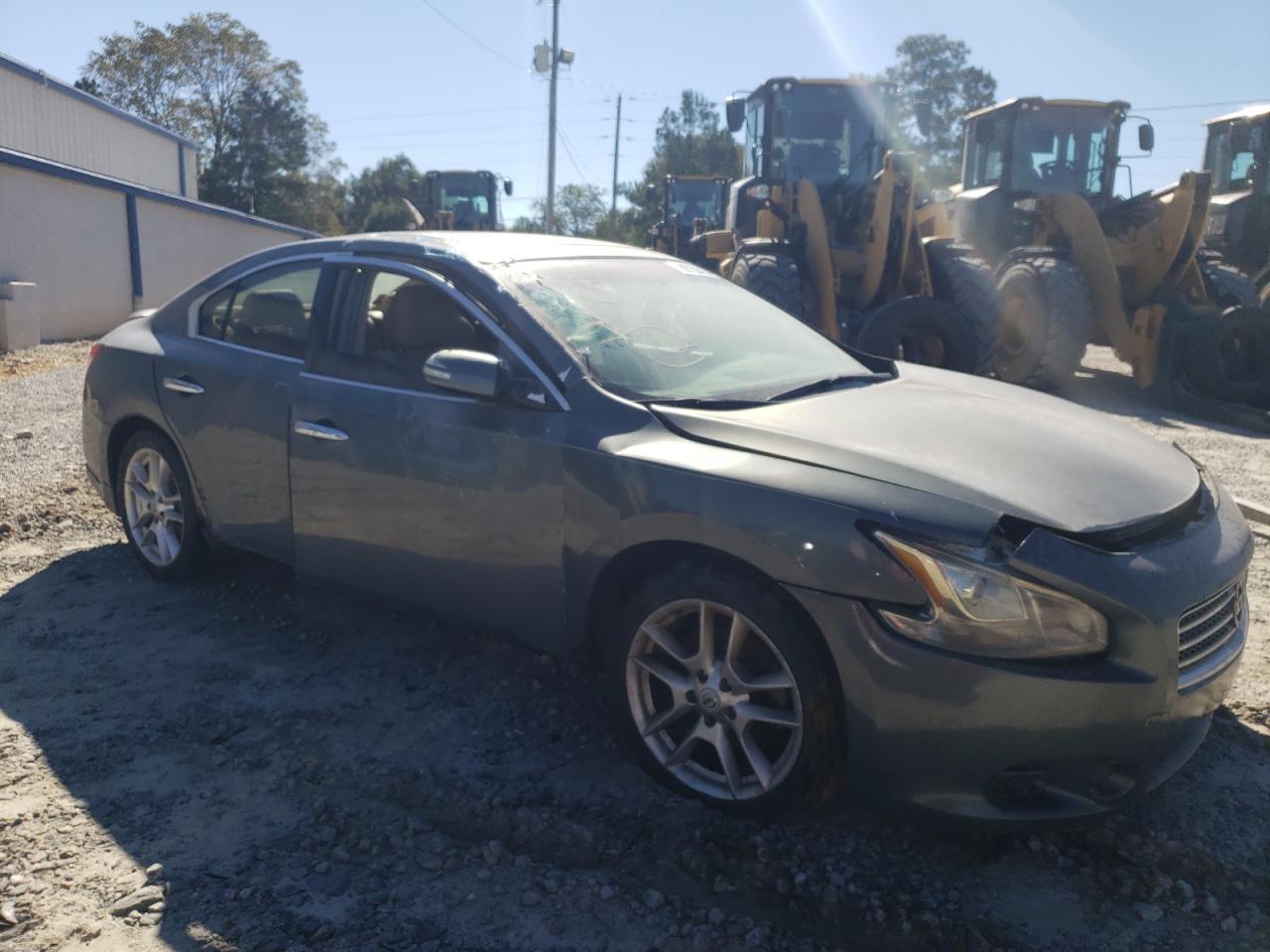 2011 Nissan Maxima S - Image 4