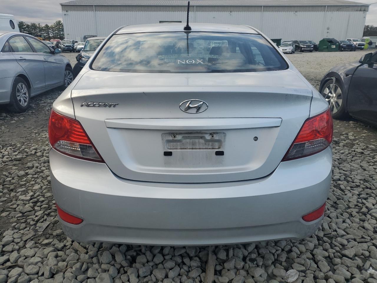2013 Hyundai Accent Gls - Фото 6