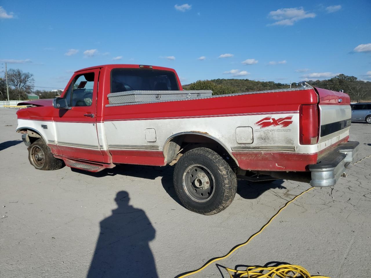 1995 Ford F150 - Image 2