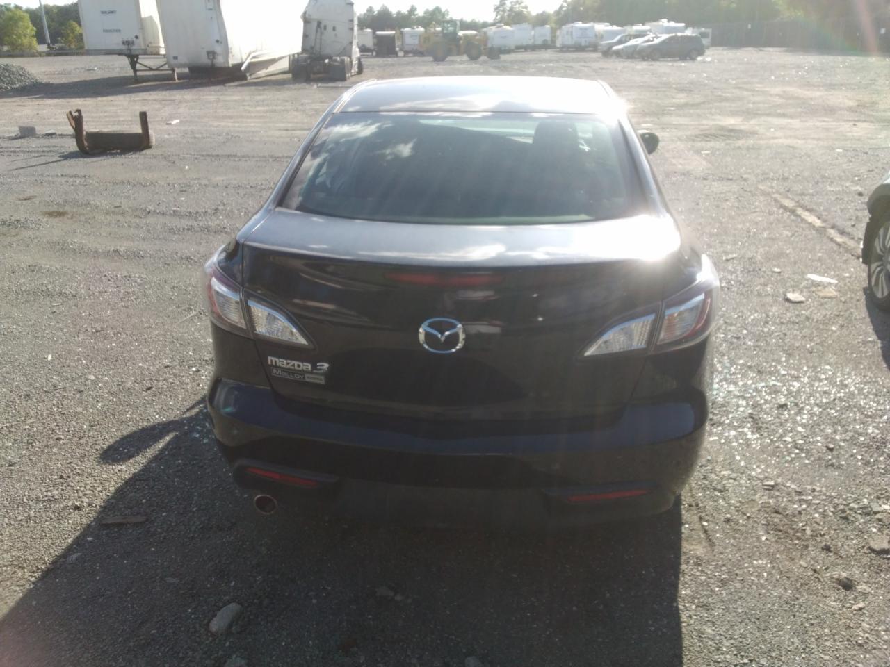 2010 Mazda 3 I - Image 6