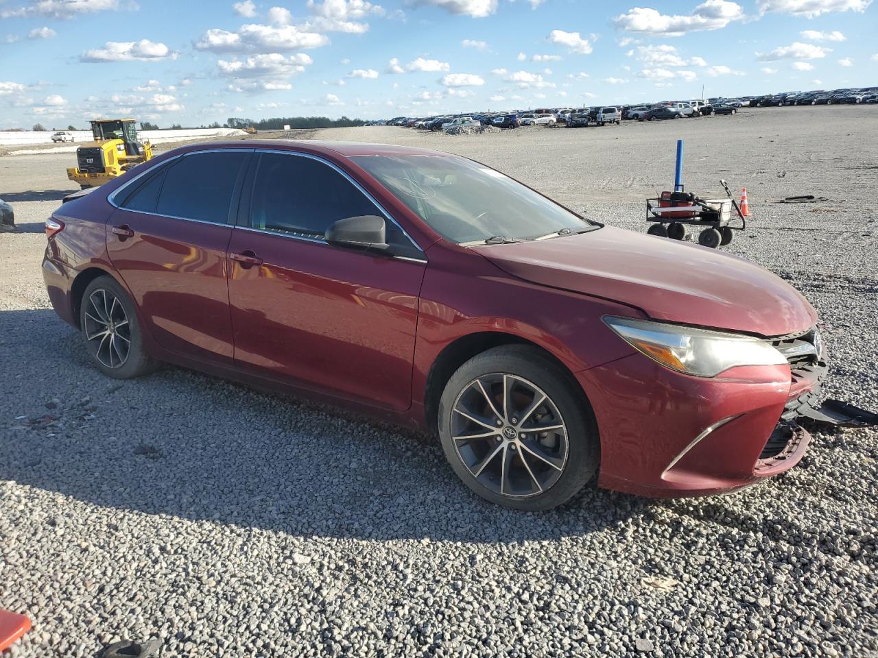 2016 Toyota Camry Le - Фото 4