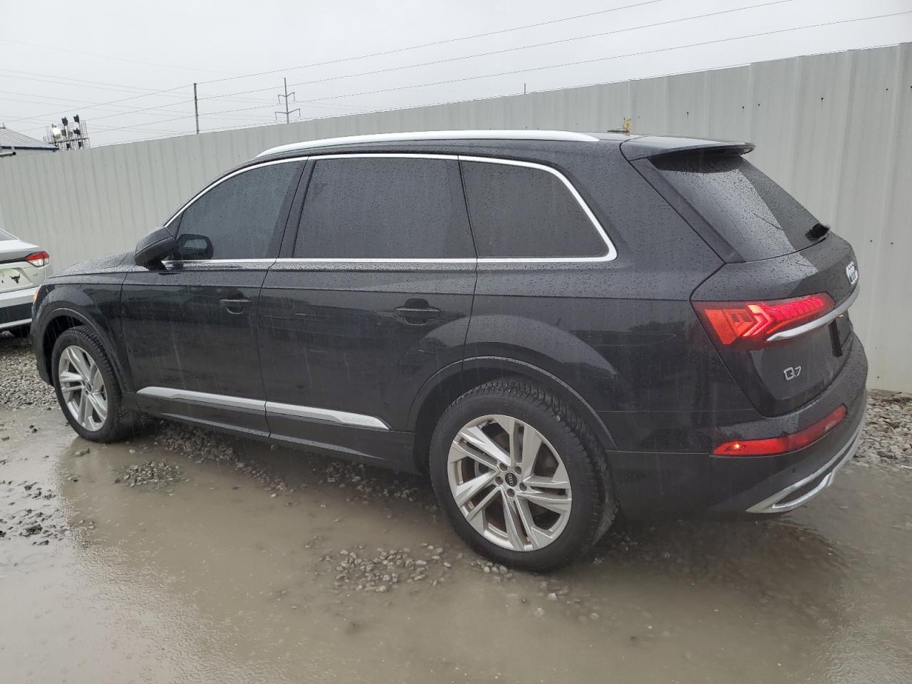 2021 Audi Q7 Premium Plus - Фото 2