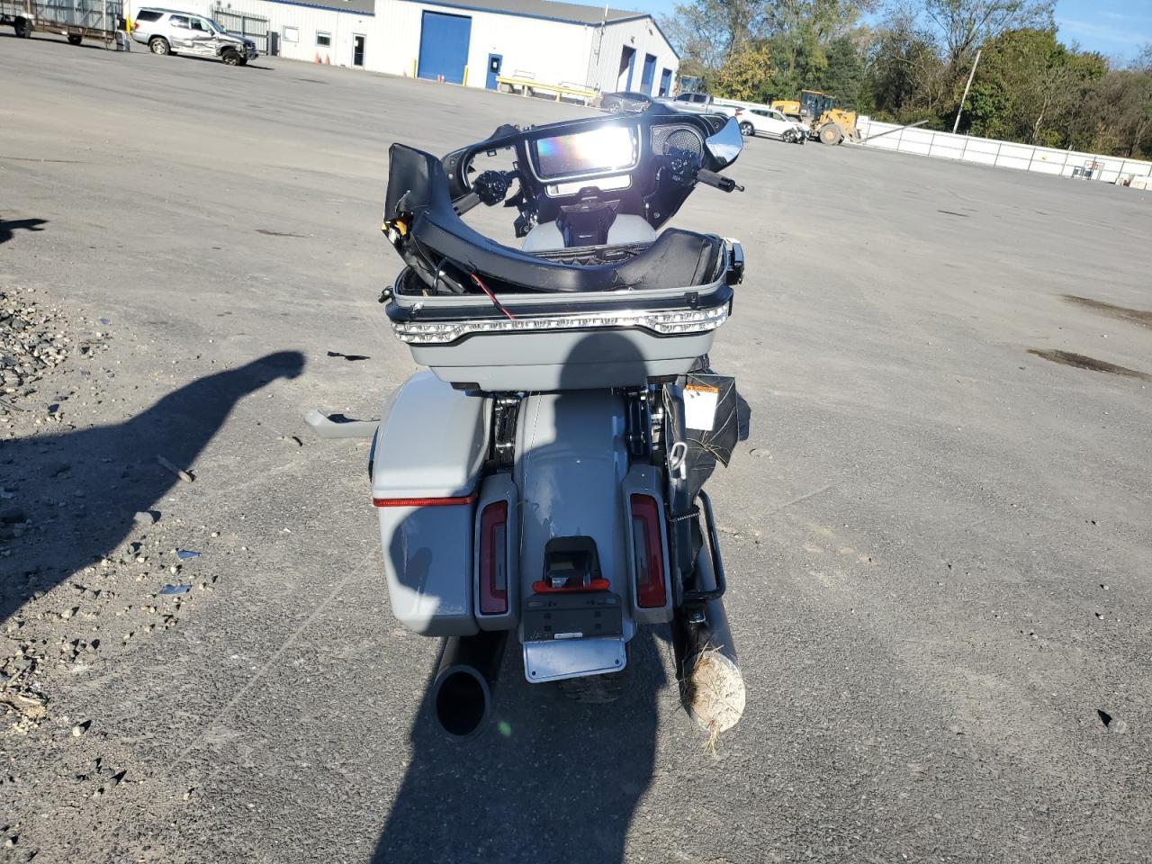 2024 Harley-Davidson Flhx - Фото 4