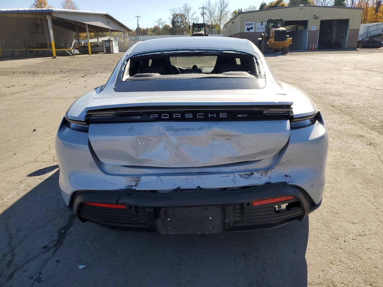 2025 Porsche Taycan 4S - Фото 6