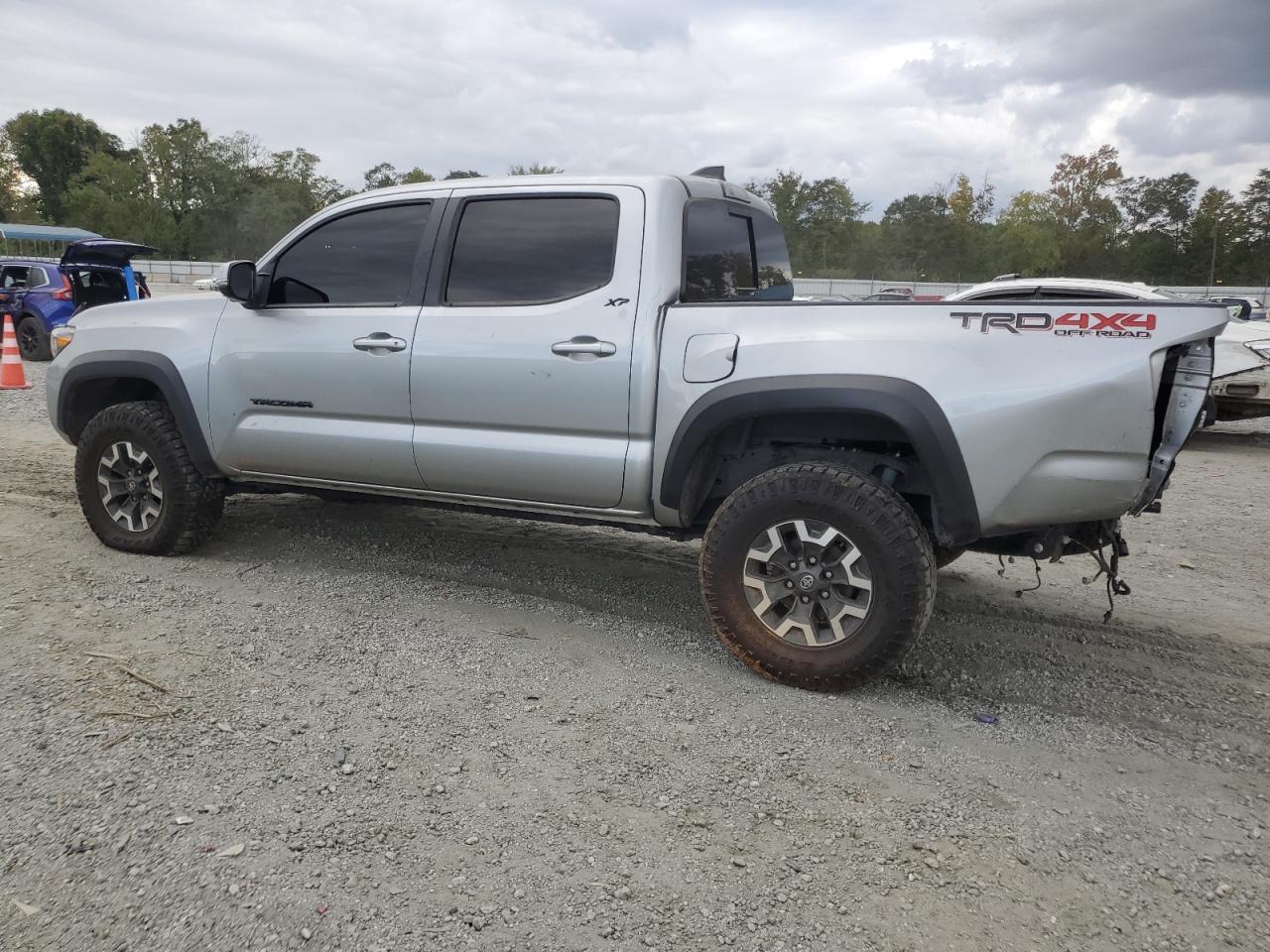 2023 Toyota Tacoma Double Cab - Фото 2
