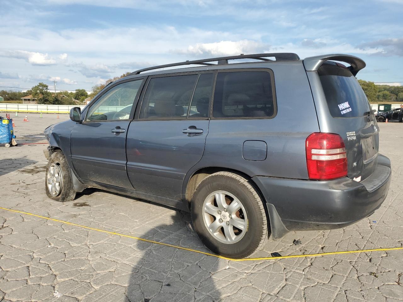2002 Toyota Highlander Limited - Image 2