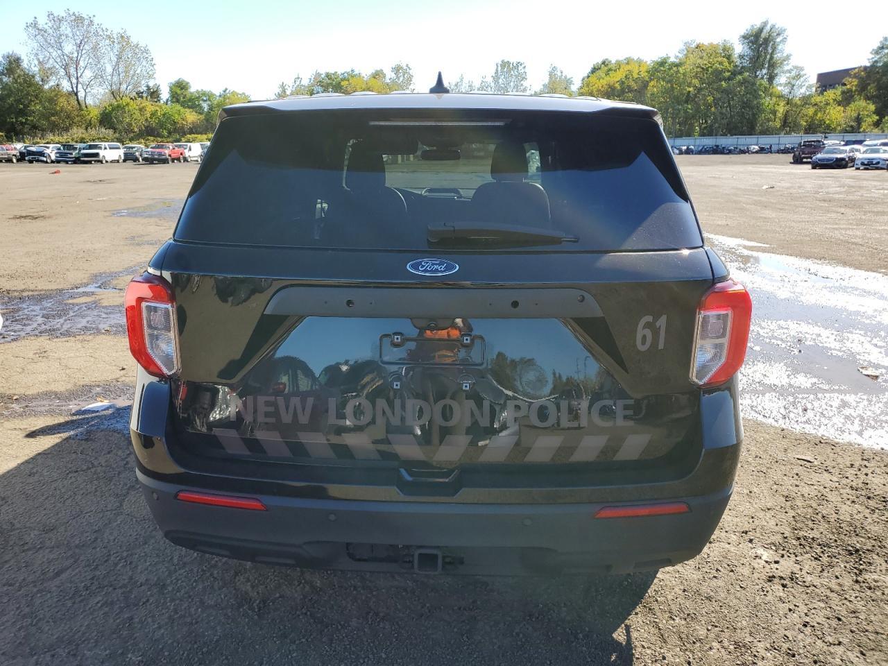 2022 Ford Explorer Police Interceptor - Image 6