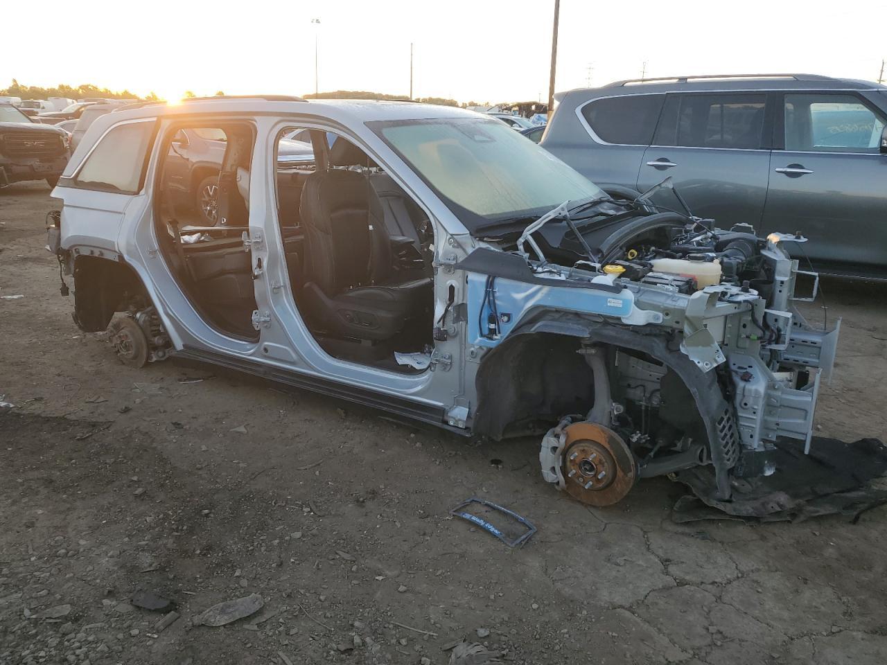 2023 Jeep Grand Cherokee Limited - Фото 4