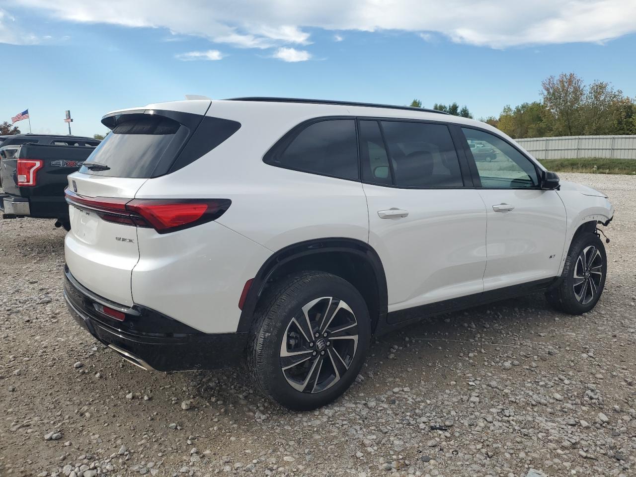 2025 Buick Enclave Sport Touring - Image 3