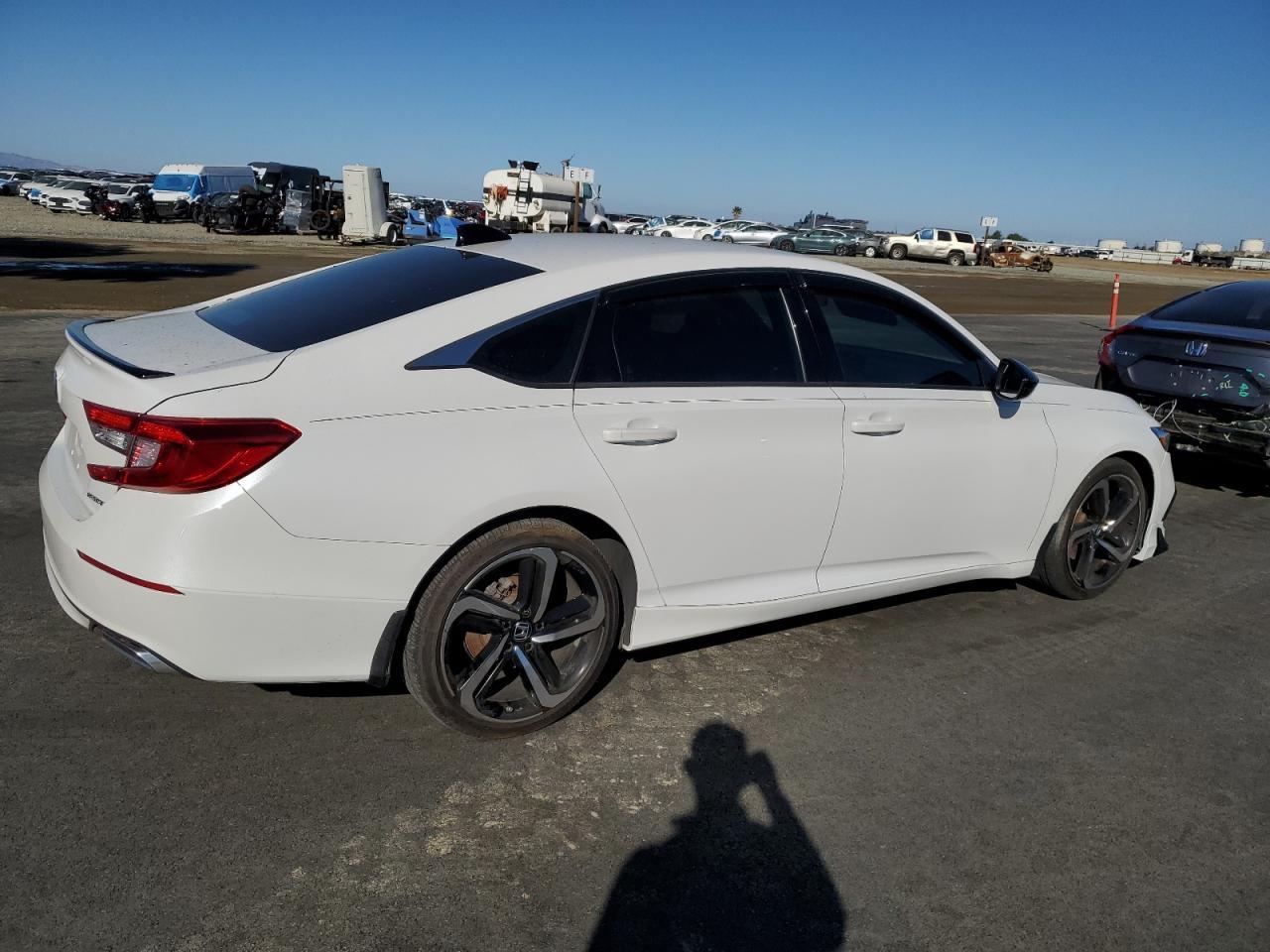 2022 Honda Accord Sport - Фото 3