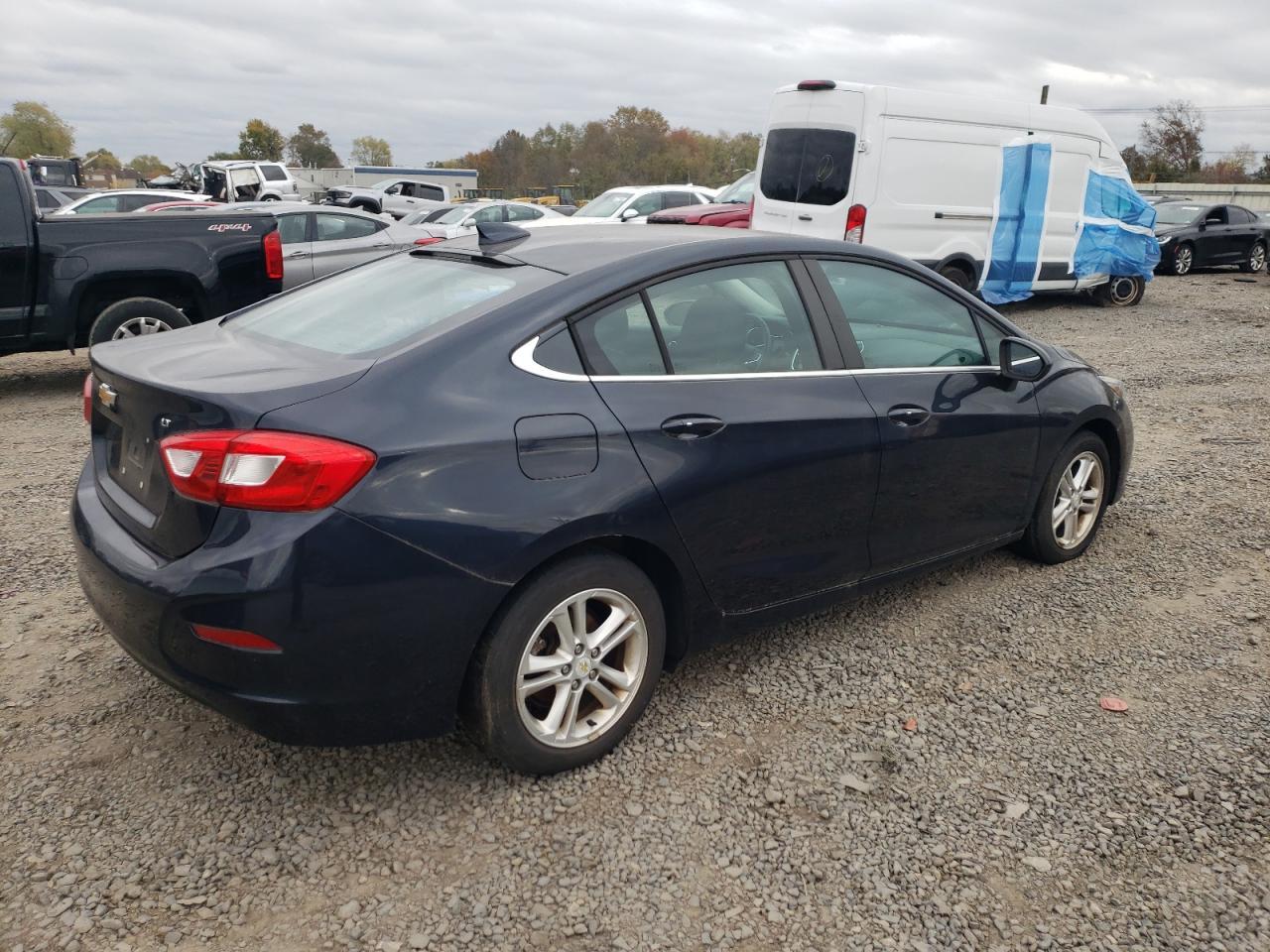2016 Chevrolet Cruze - Image 3