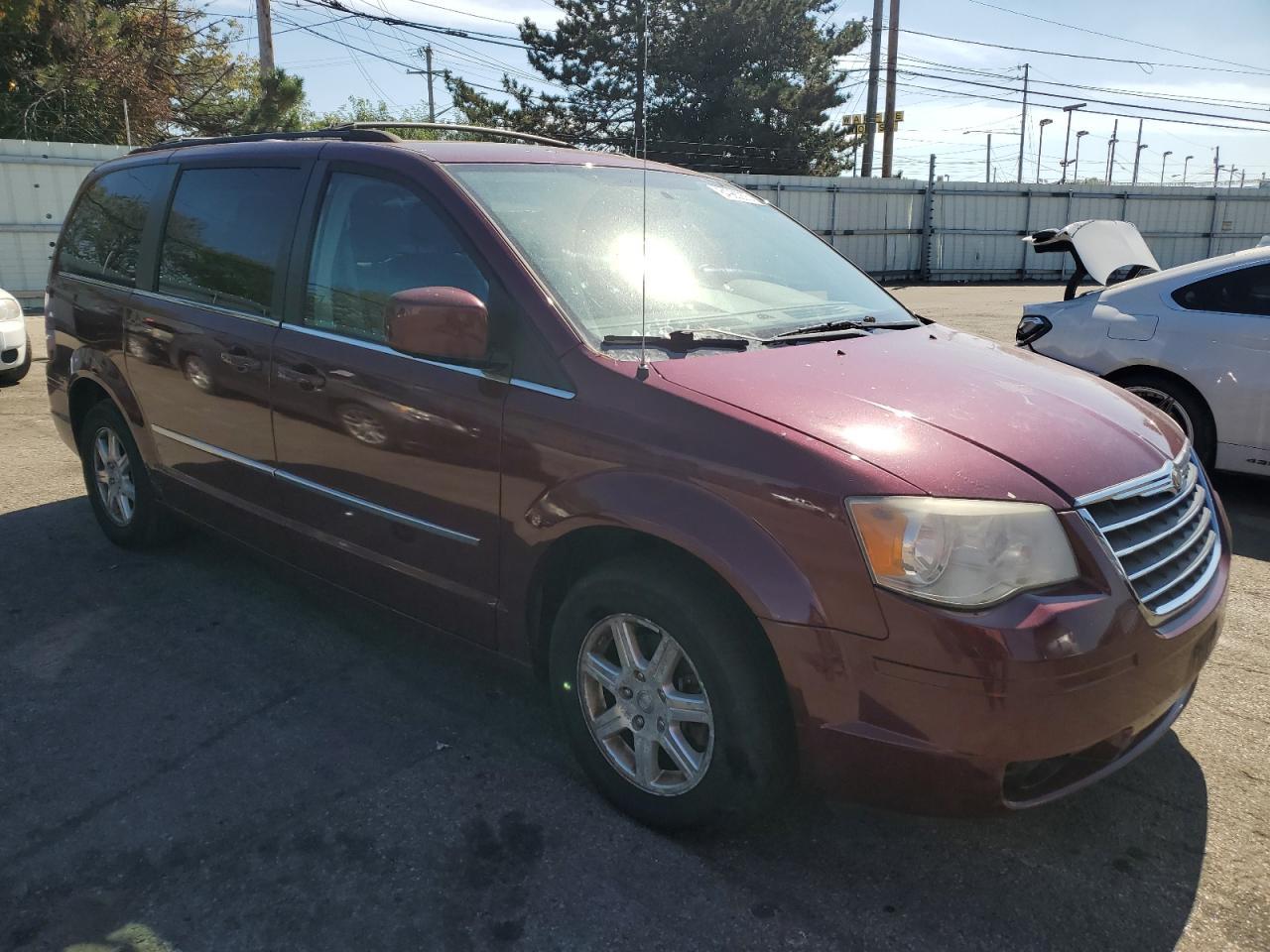 2009 Chrysler Town & Country Touring - Фото 4