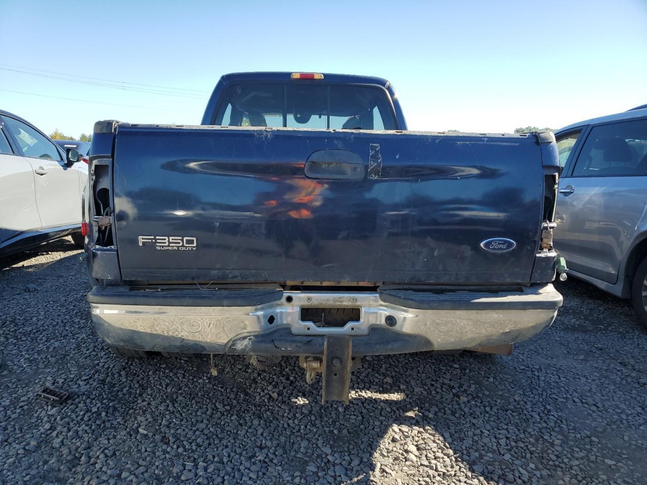 2004 Ford F350 Super Duty - Image 6