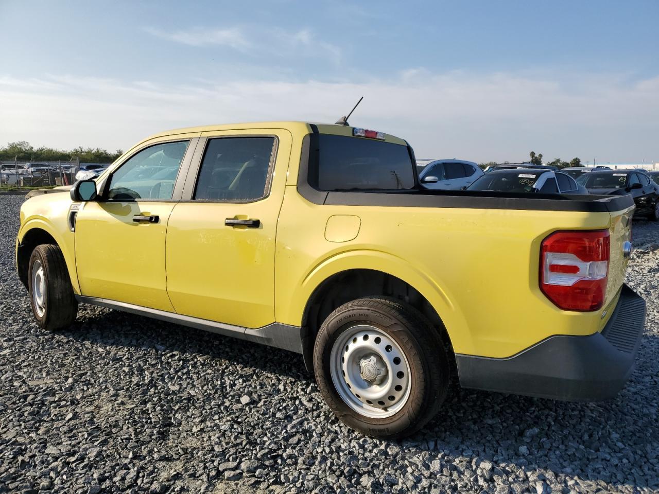 2022 Ford Maverick Xl - Image 2