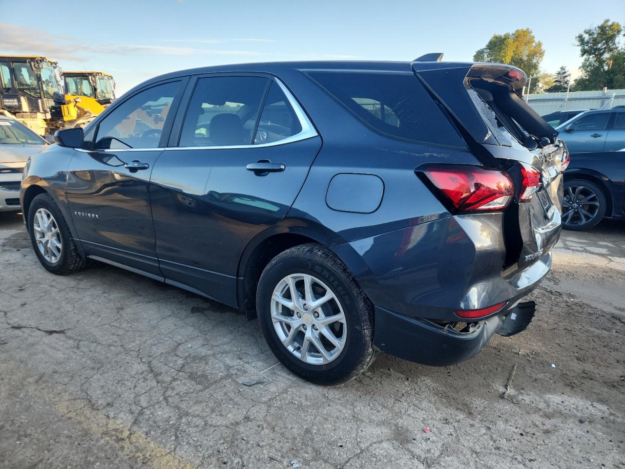 2022 Chevrolet Equinox Lt - Фото 2